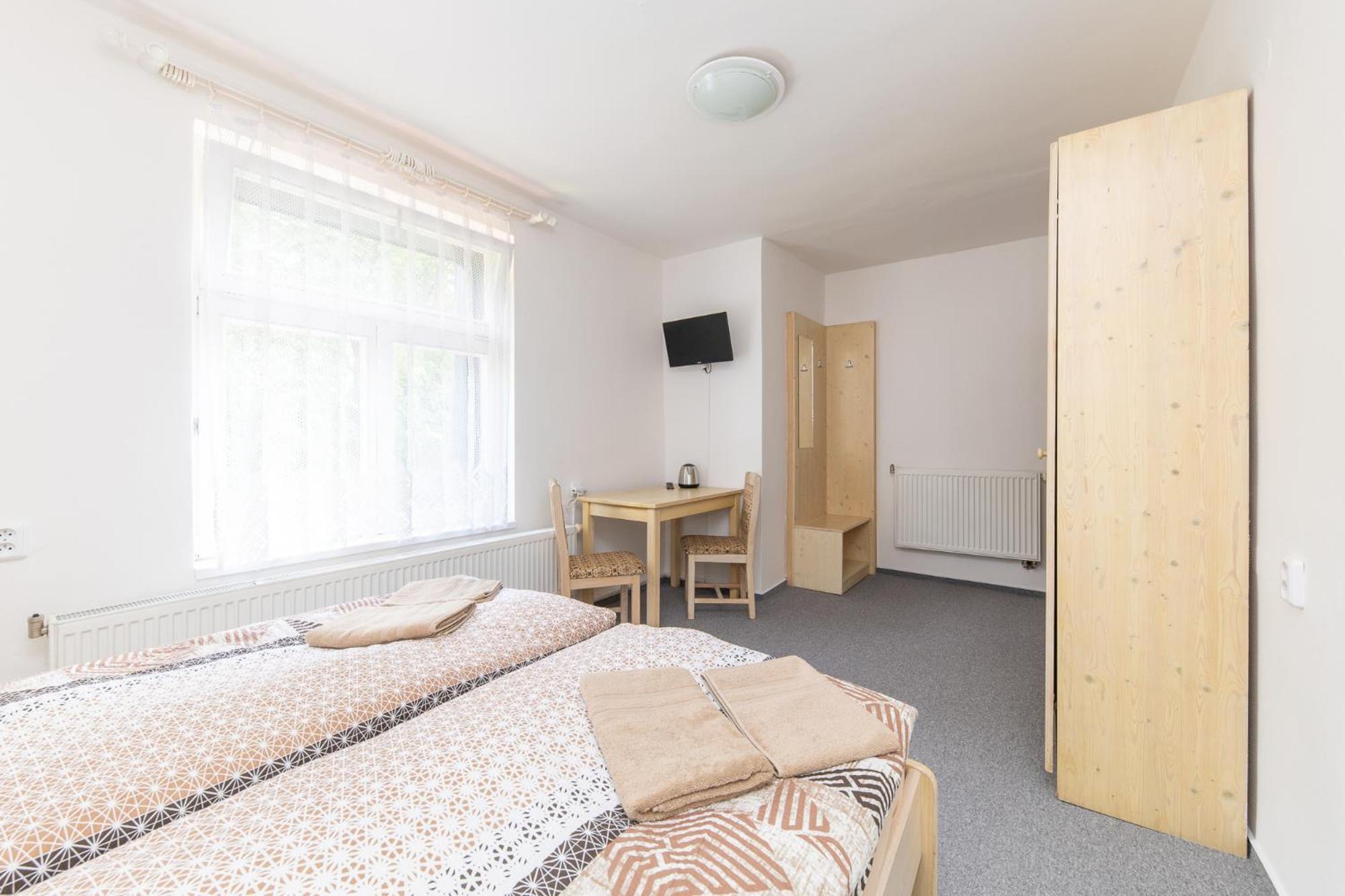 Hotel Pivovar Поличка Экстерьер фото